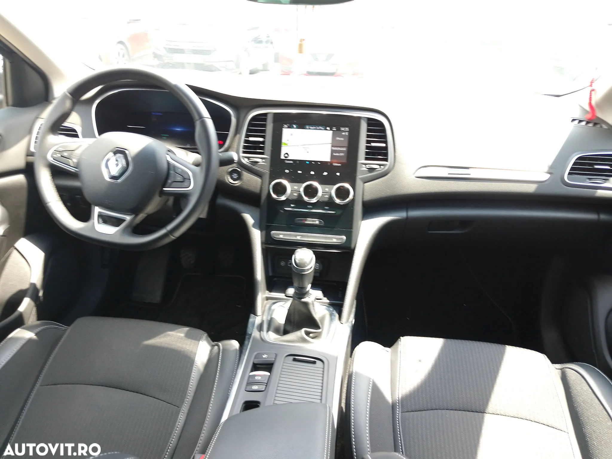 Renault Megane TCe GPF Intens - 11