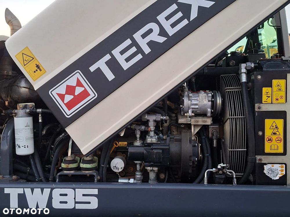 Terex SCHAEFF TW85 ROTOTILT ze szczypcami - 9