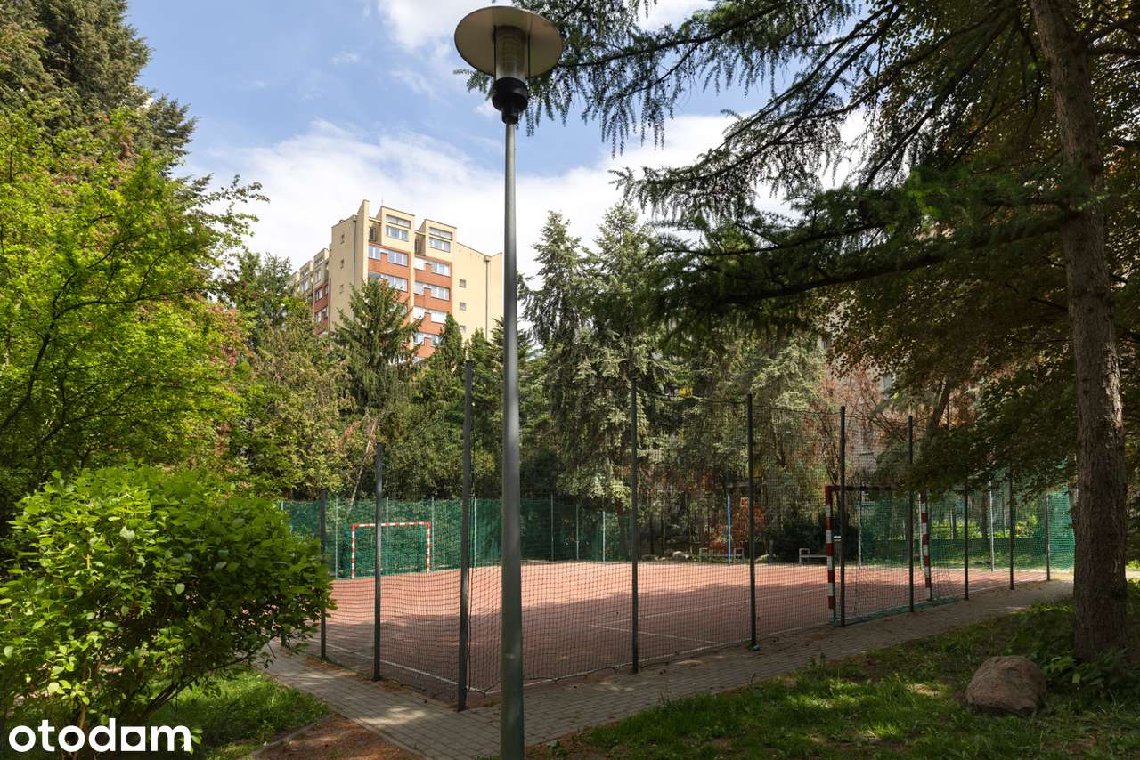 Mieszkanie z wydzieloną sypialnią i garderobą - osiedle Woronicza Park