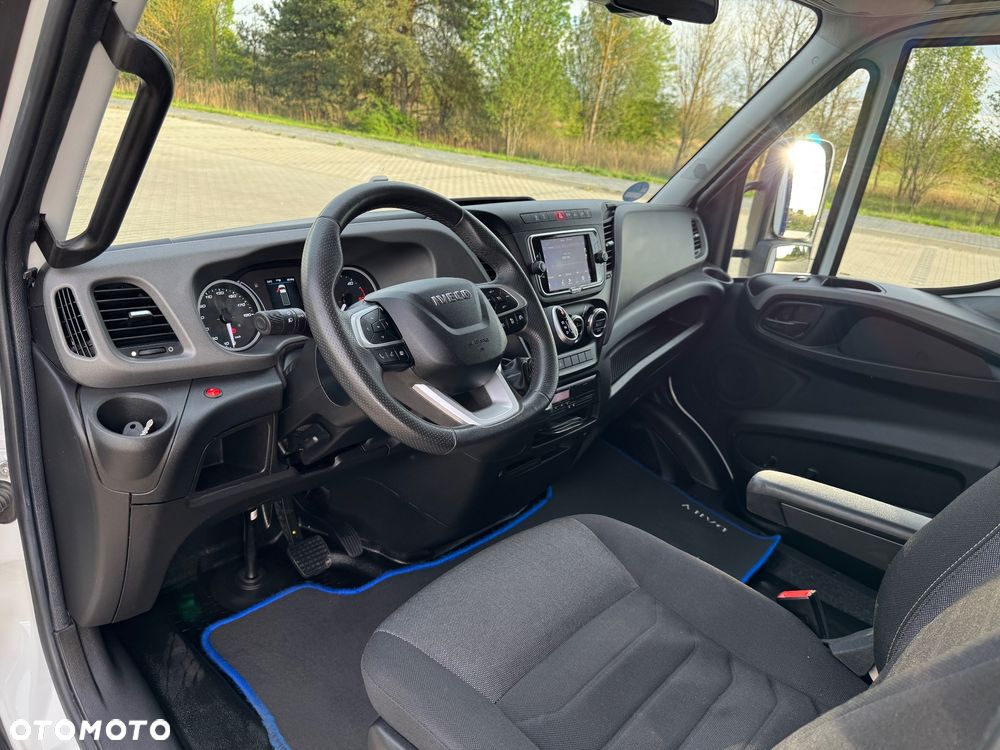 Iveco Daily 2023r Hi-Matic‼️72C18‼️Winda Dhollandia 1000KG // Plandeka 15 Palet 2x Firanka + dach zsuwany + regulacja wysokości ‼️Spanie z tyłu WEJKAMA Wysokość rampowa Full LED Tempomat Salon Polska DMC7200KG Faktura Vat 23% TwinCab - 20