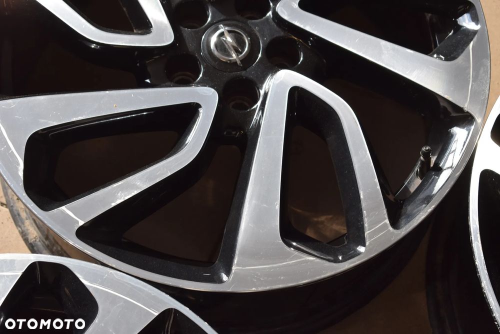 Felgi aluminiowe Opel 7,5Jx19 5x108 - 11