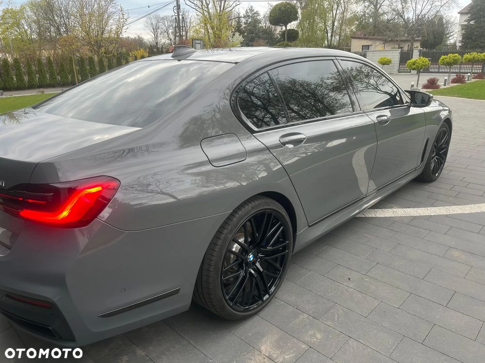 BMW Seria 7 750Li xDrive sport - 14