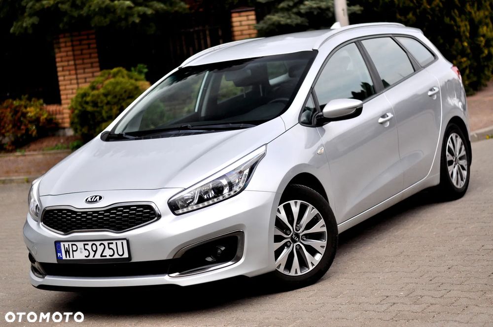 Kia Ceed 1.4 CVVT Dream Team Edition - 2