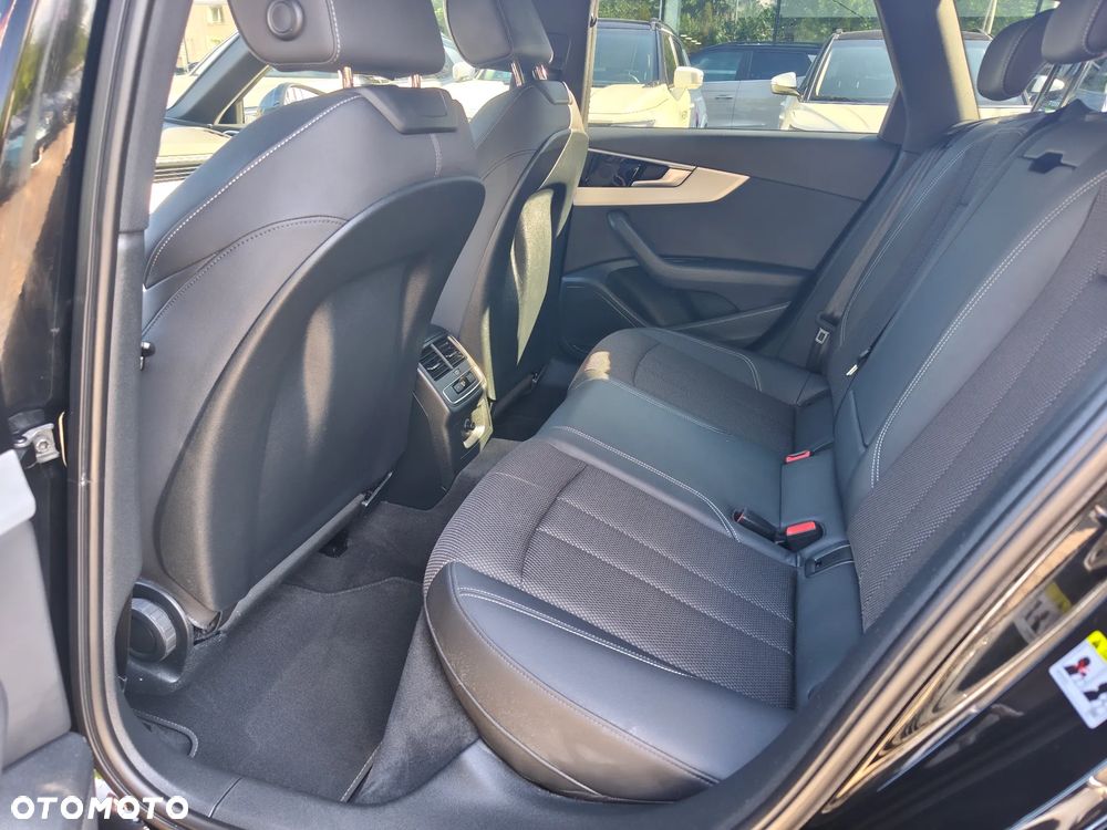 Audi A4 Avant 40 TFSI mHEV S tronic - 12