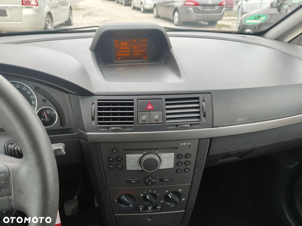 Opel Meriva - 22