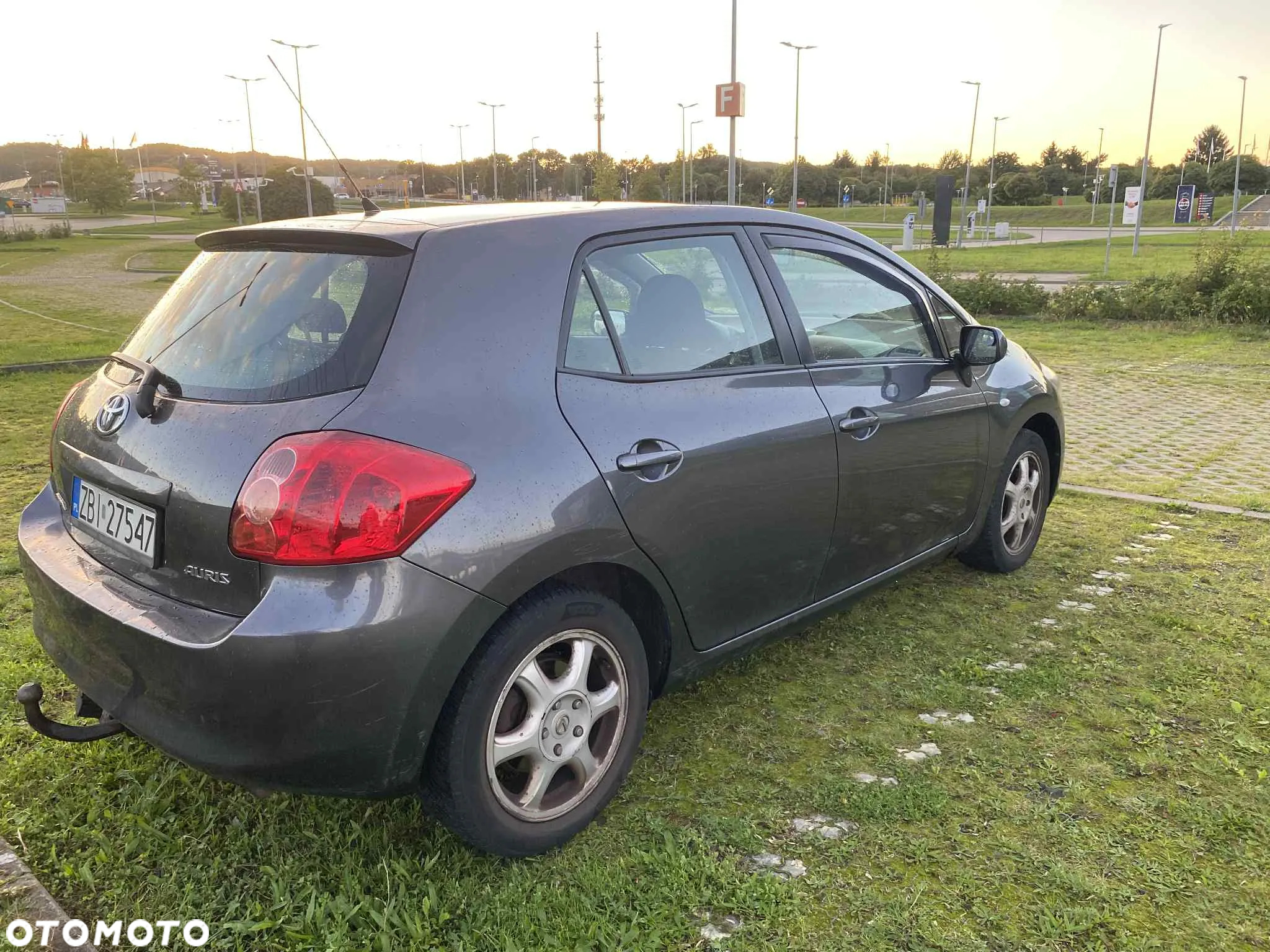 Toyota Auris 1.6 VVT-i Premium MM - 24