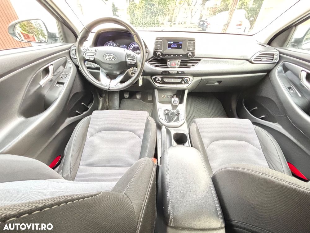 Hyundai i30 1.5 110CP 5DR M/T Comfort - 5