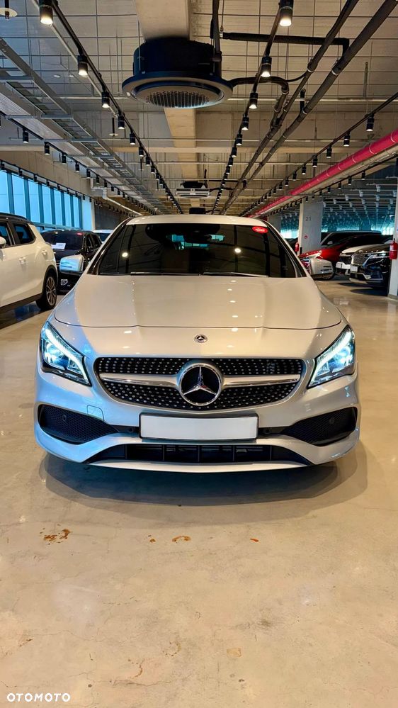 Mercedes-Benz CLA 220 4-Matic AMG Line - 2