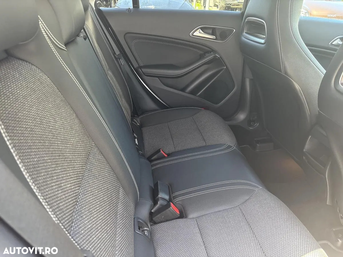 Mercedes-Benz CLA 200 d 4MATIC Aut. - 14