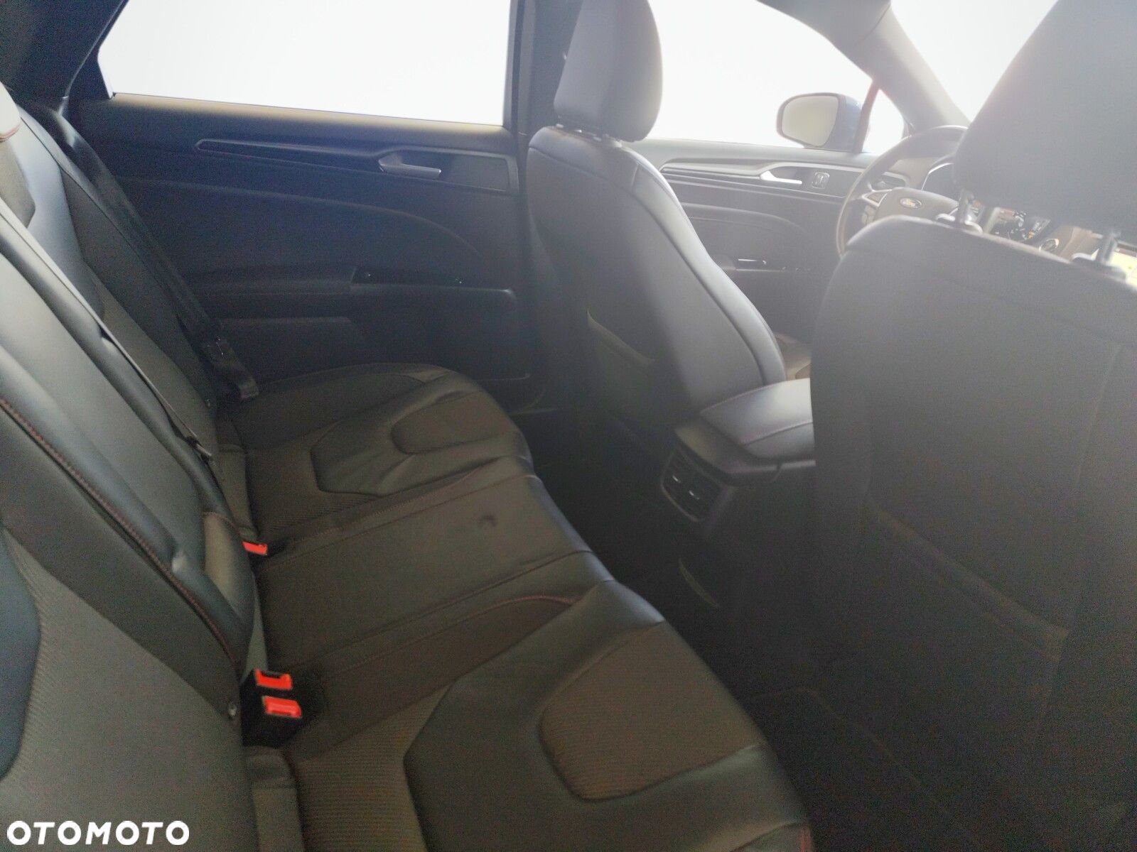Ford Mondeo - 18