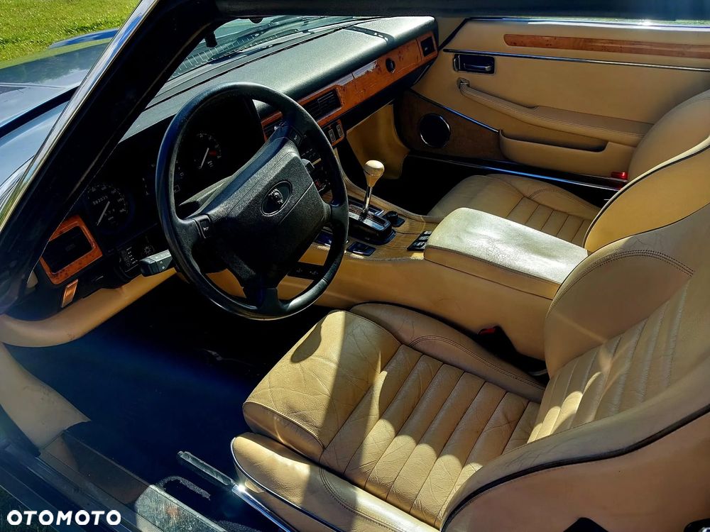 Jaguar XJS - 11