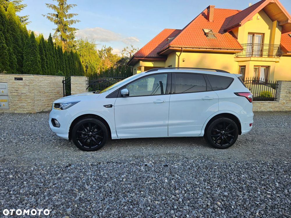 Ford Kuga - 4