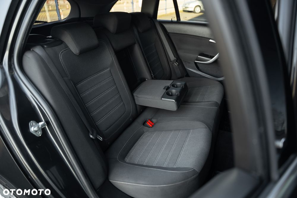 Opel Insignia 2.0 CDTI - 36