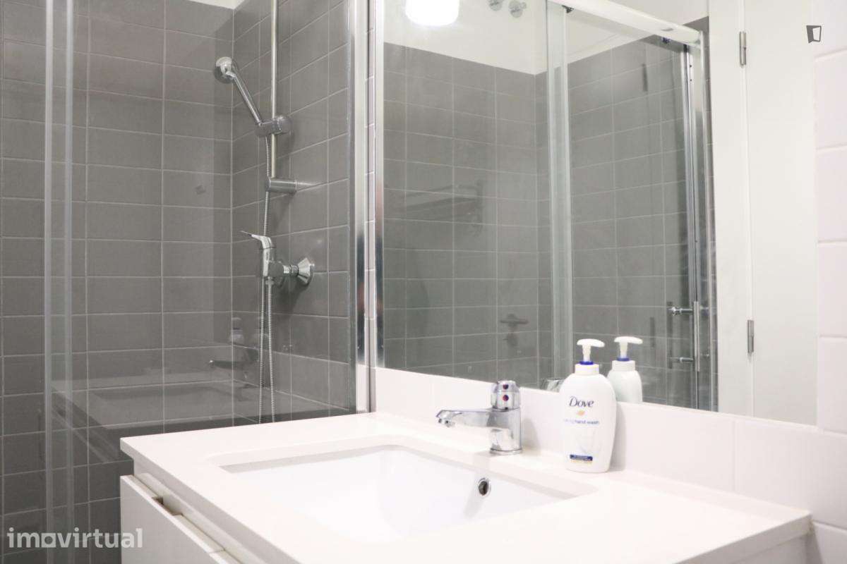 Apartamento com 1 quartos - localizado em Castelo Lisbon - Grande imagem: 2/14