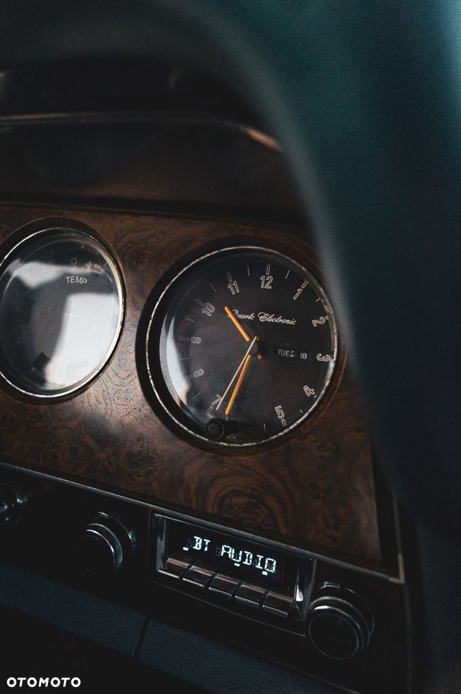 Ford Thunderbird - 18