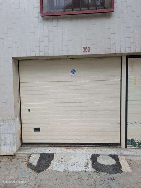 Arrenda-se garagem - Centro do Montijo - Grande imagem: 4/6