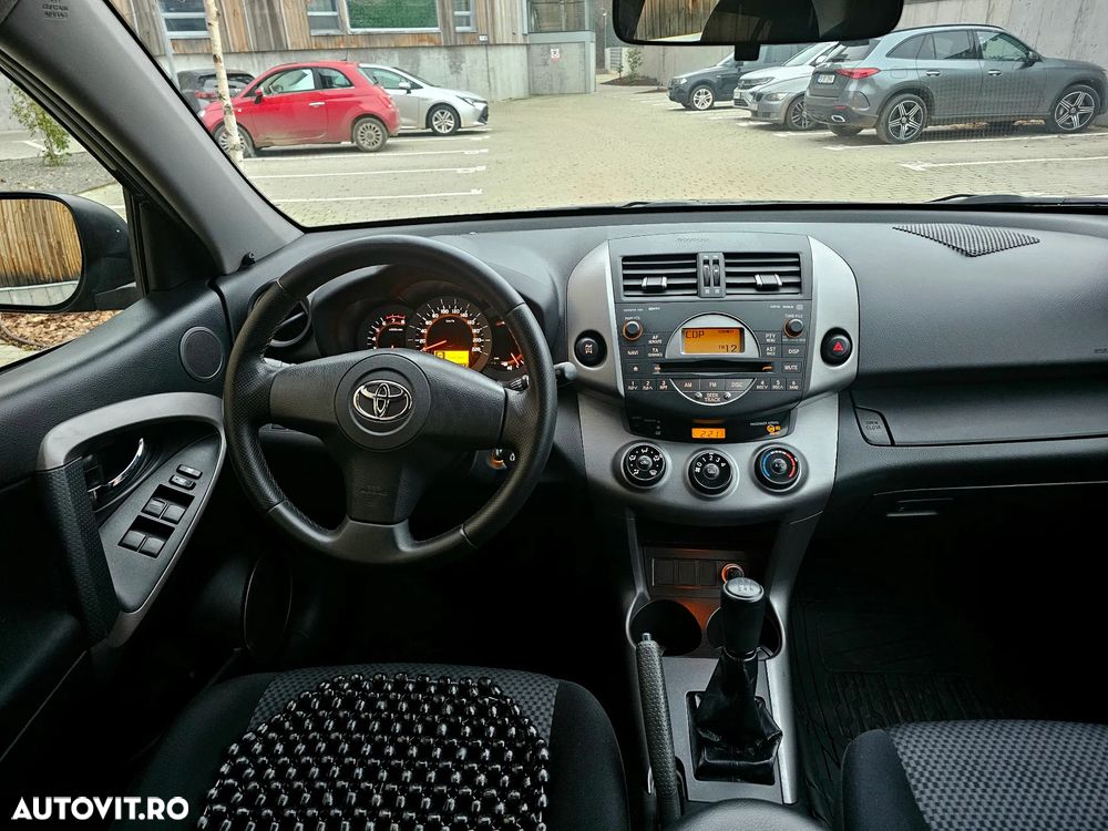 Toyota RAV4 2.0 4x4 - 16