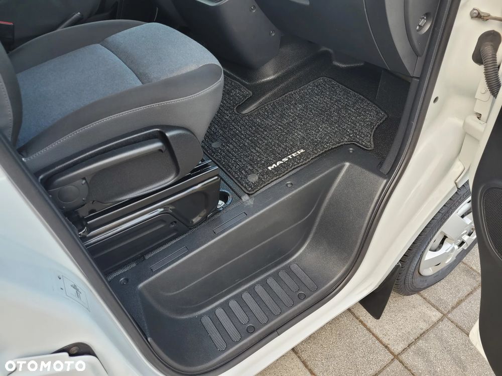 Renault Master ZAB.WARSZTATOWA SORTIMO-ŚWIATŁOWÓD FV23% - 29