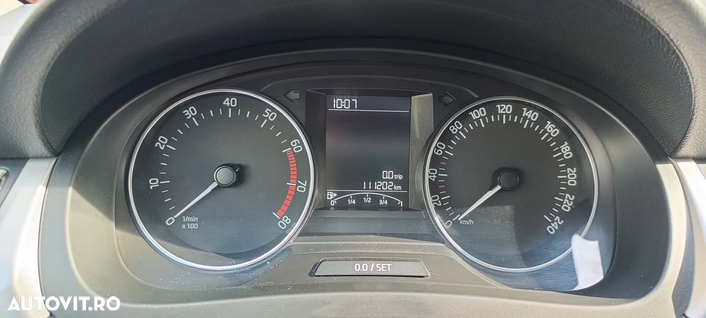 Skoda RAPID 1.2 TSI Ambition - 5