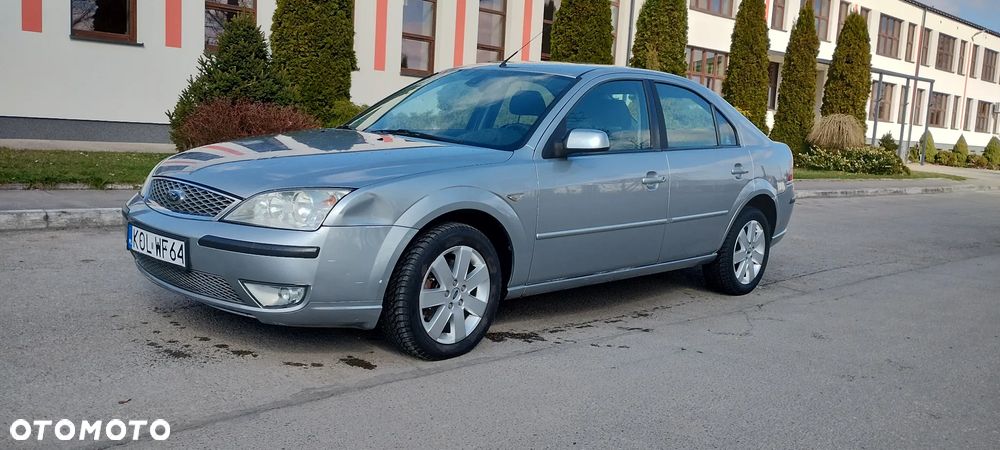 Ford Mondeo 1.8 Ghia - 3