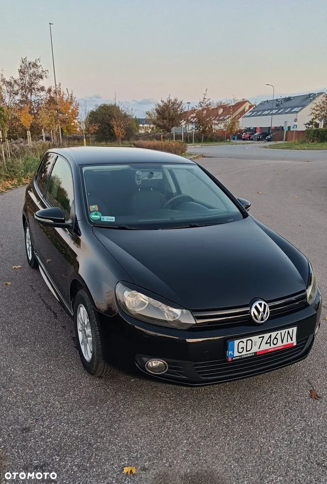 Volkswagen Golf - 1