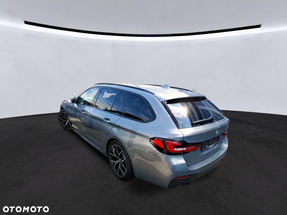 BMW Seria 5 530d xDrive mHEV M Sport sport - 5
