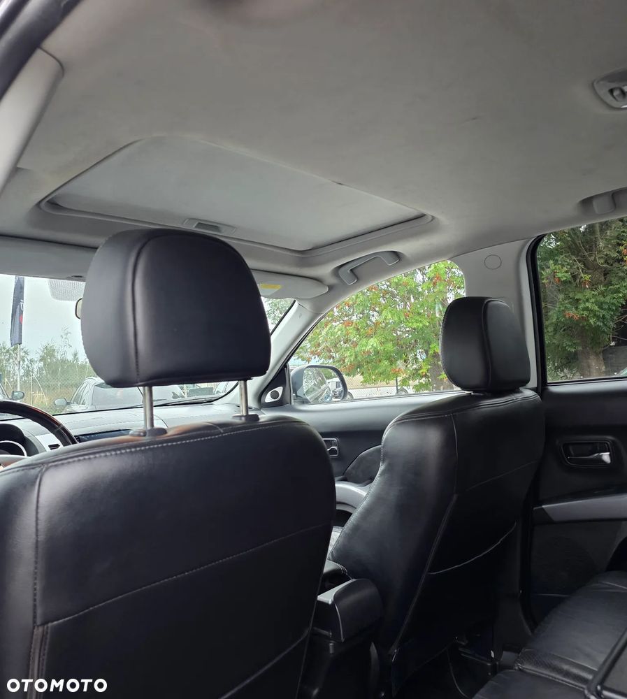 Mitsubishi Outlander 2.2 DI-D 4WD Instyle - 14