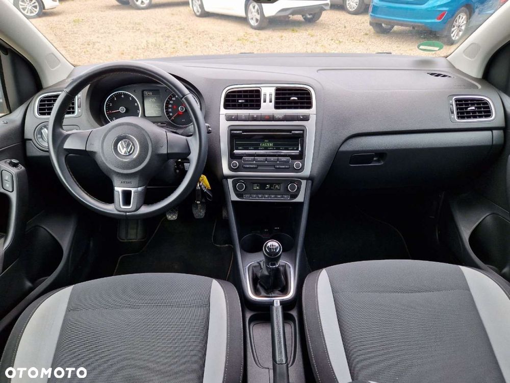 Volkswagen Polo - 7
