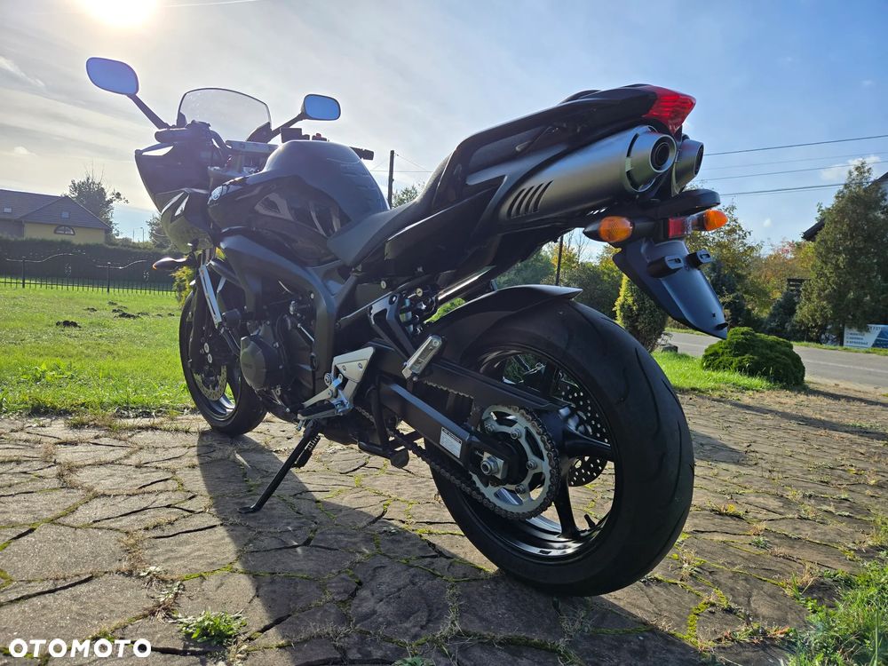 Yamaha FZ6 - 6