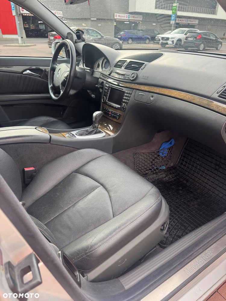Mercedes-Benz Klasa E 500 T Avantgarde - 11