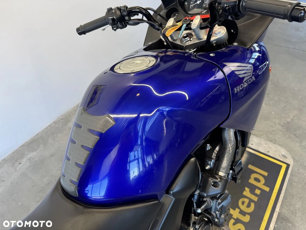 Honda CBF - 17