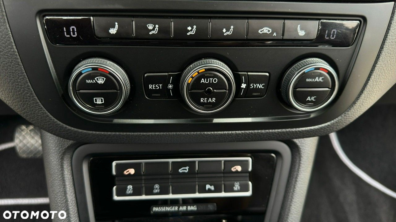 Volkswagen Sharan - 27