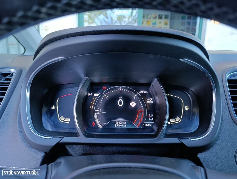 Renault Grand Scénic dCi 110 EDC Paris - 37