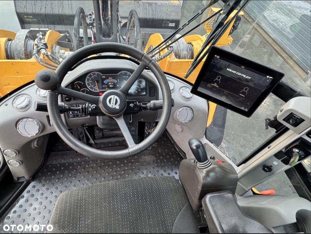 Volvo L150H - 11