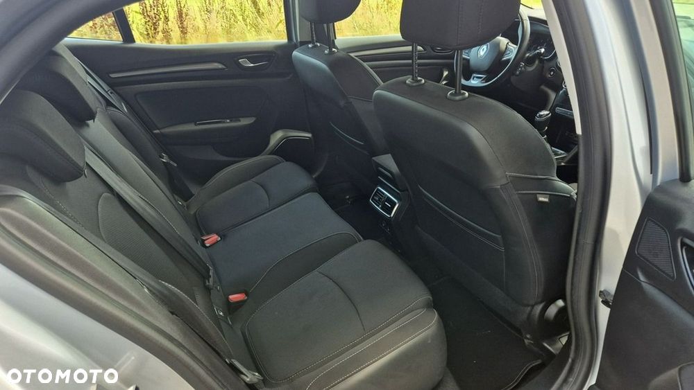 Renault Megane 1.5 Blue dCi Business - 13