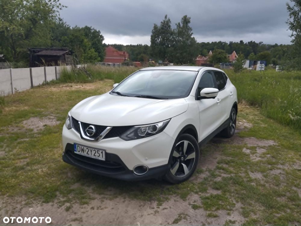 Nissan Qashqai 1.2 DIG-T N-Connecta EU6 - 1