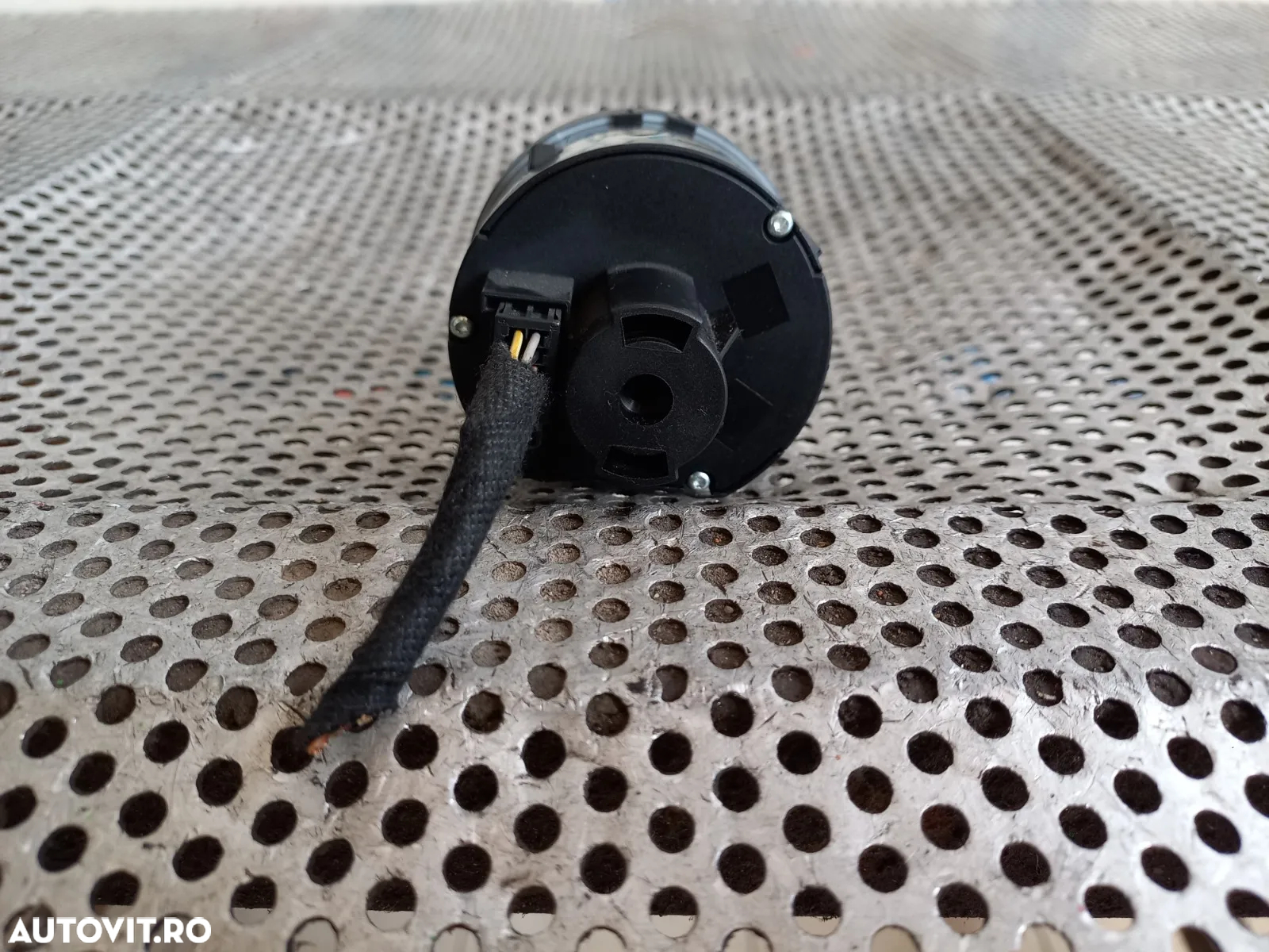 Bloc Lumini Cu Proiectoare Ceata Vw Golf 6 Vl Cod 3CC - Dezmembrez Arad - 5