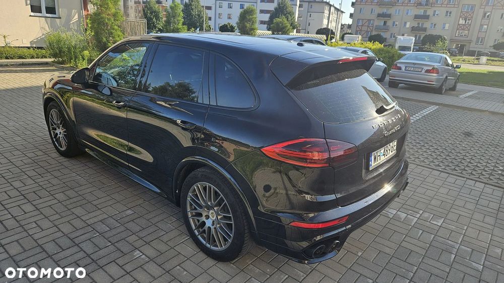Porsche Cayenne GTS - 8