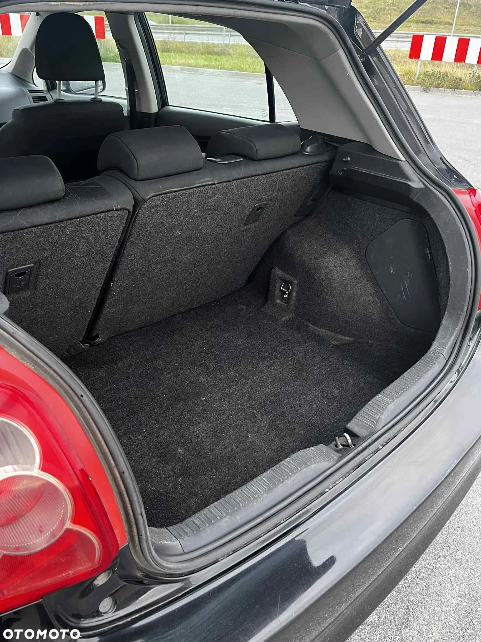 Toyota Auris - 14