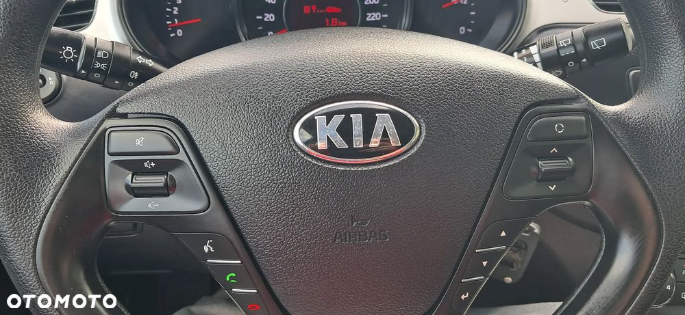 Kia Ceed 1.4 CVVT - 19