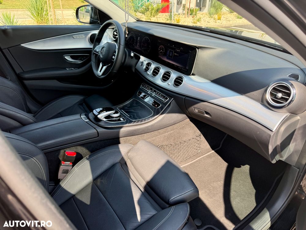 Mercedes-Benz E - 19