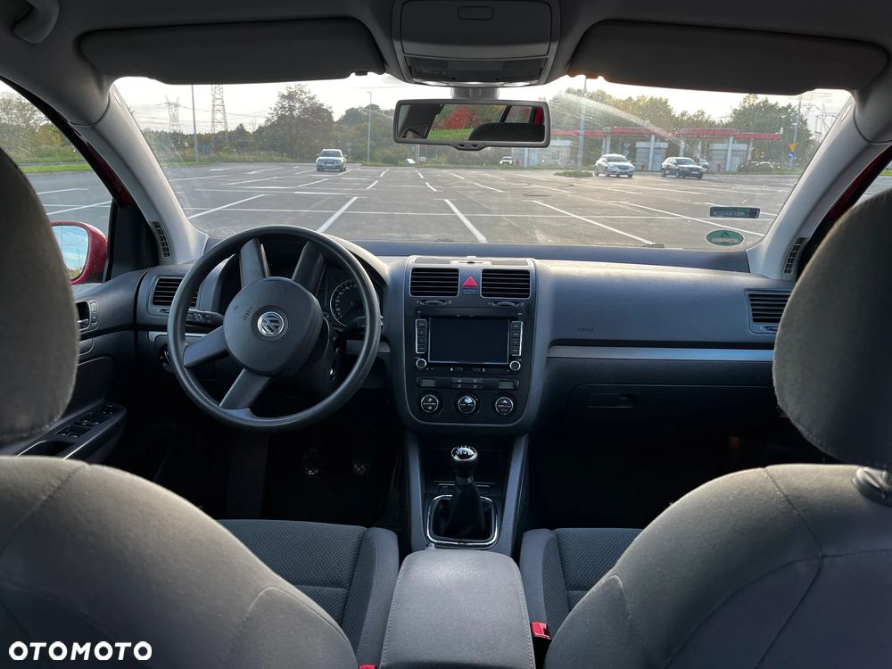 Volkswagen Golf - 18