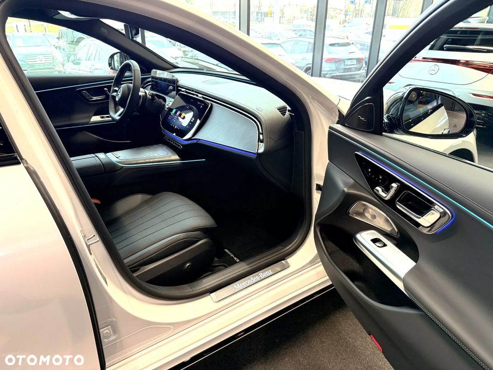 Mercedes-Benz Klasa E - 21