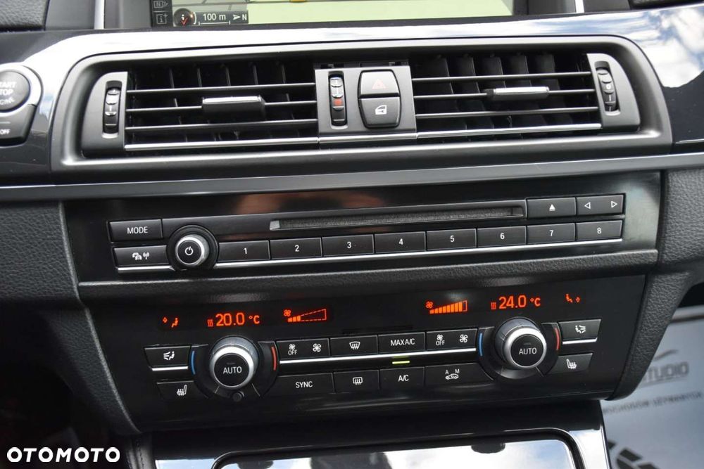 BMW Seria 5 520d xDrive - 18