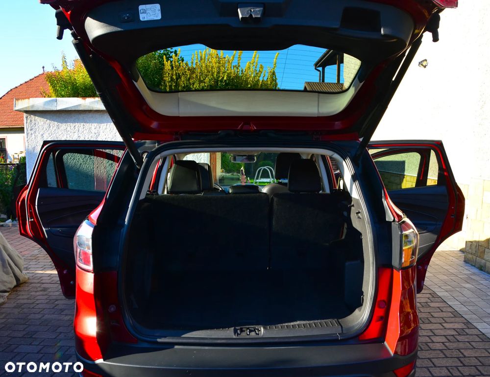 Ford Escape 2.0 EcoBoost AWD Titanium - 14