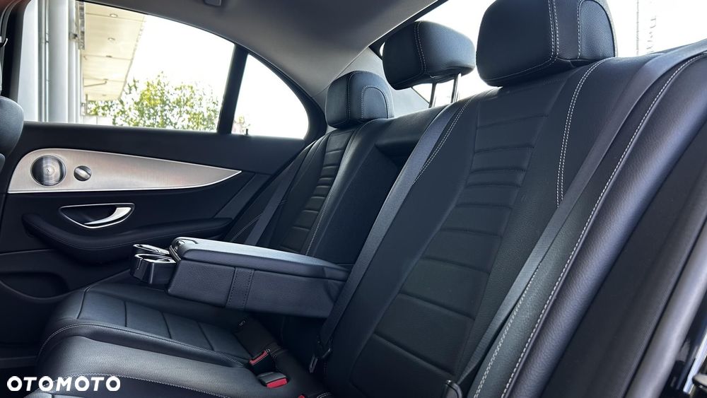 Mercedes-Benz Klasa E 350 BlueTEC 9G-TRONIC Avantgarde - 27