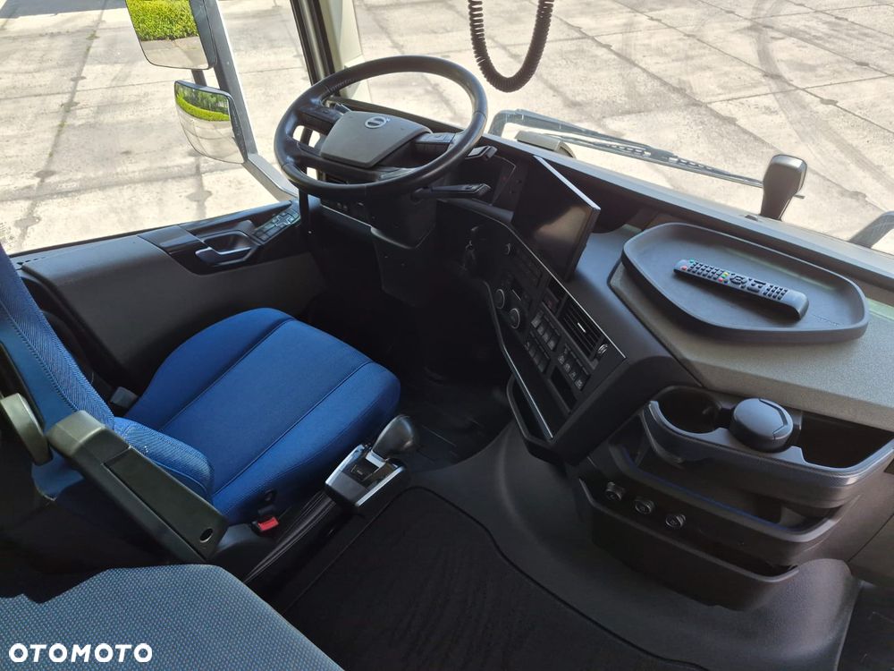 Volvo FH500 pierwszy właściciel, bogate wyposażenie, bezwypadkowy - 24
