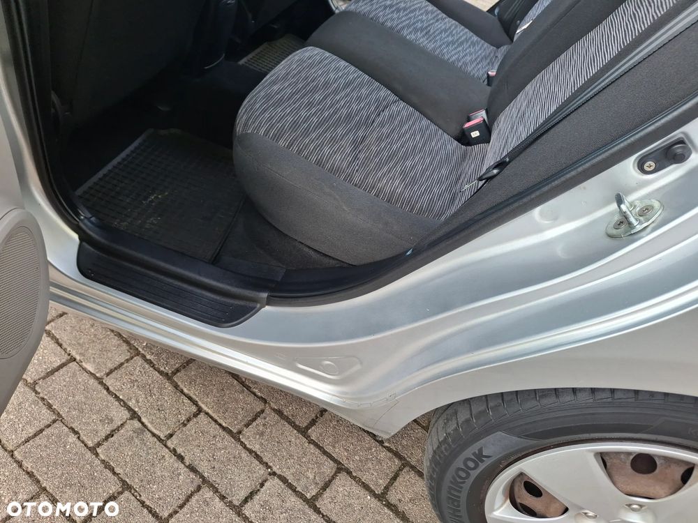 Kia Ceed 1.6 Crdi Comfort - 24