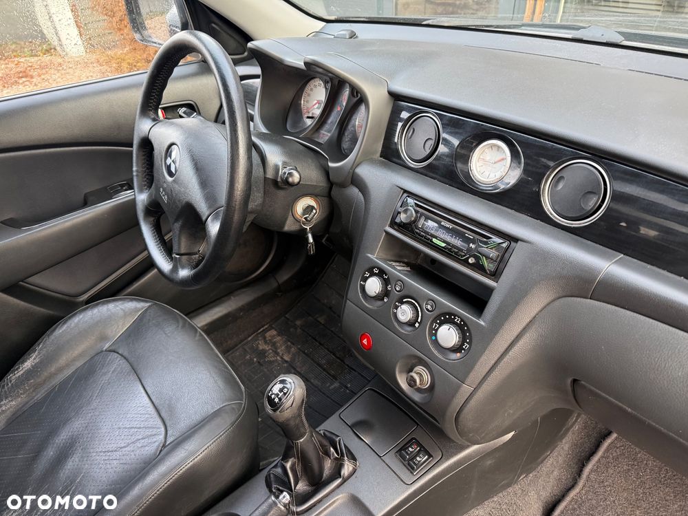 Mitsubishi Outlander 2.0 4WD Intense - 14