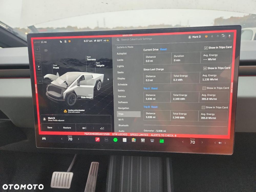 Tesla Cybertruck - 9